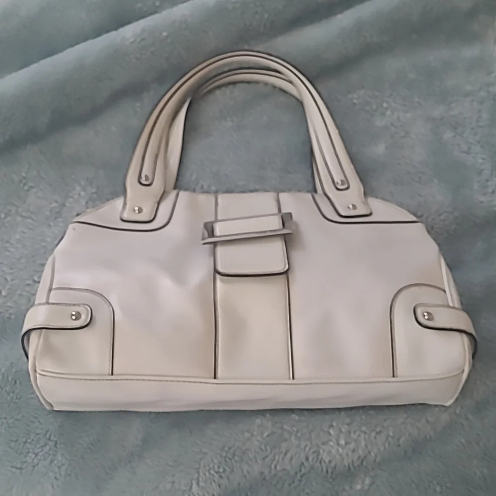 Purse - Picture 1 of 2